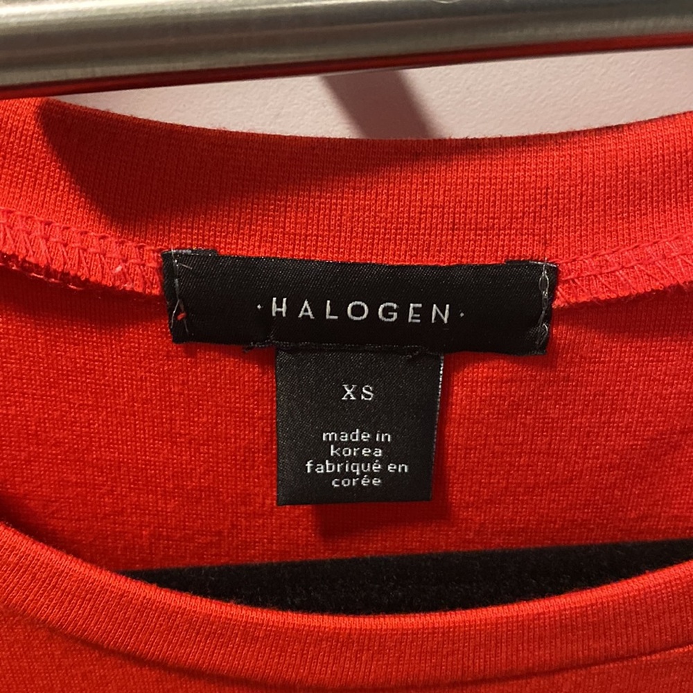 Red blouse - Picture 4 of 4